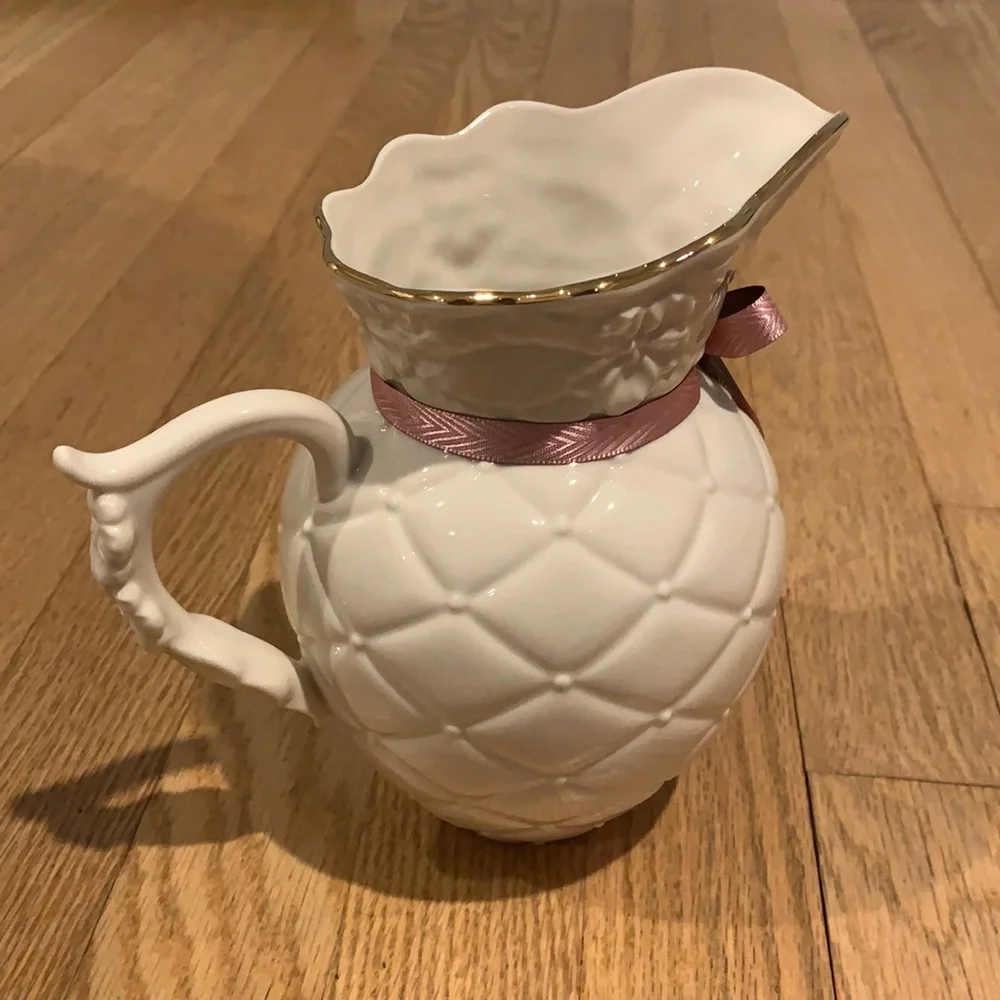 NWT Lenox “Tied with Love” Peyton Pitcher - Picture 1 of 7